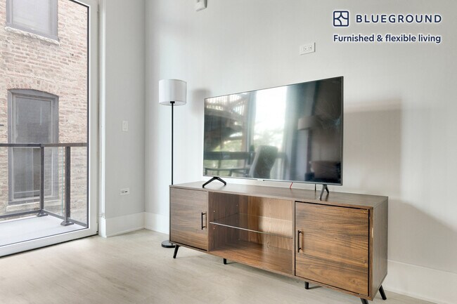 Foto del edificio - 812 W Adams St