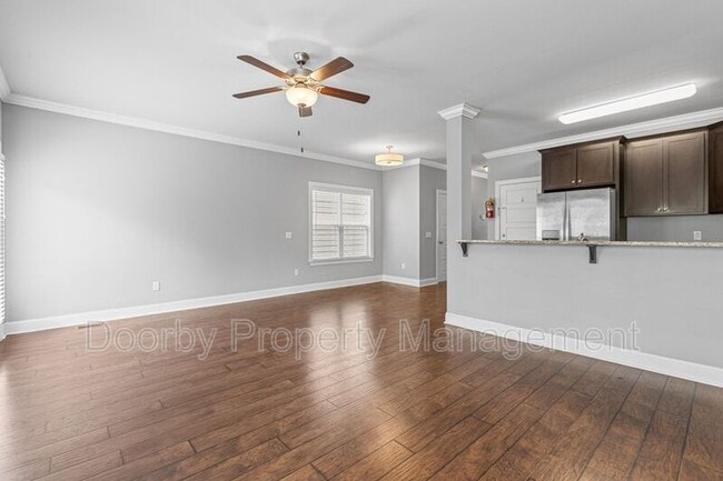 Building Photo - 717 Ladd Ave