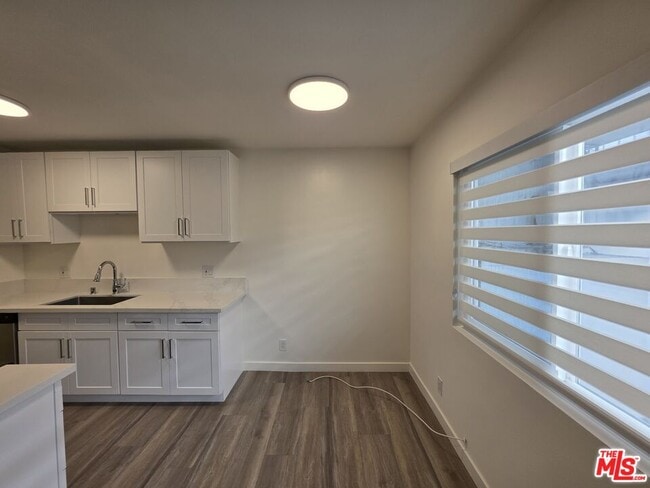 Foto del edificio - 1433 Brockton Ave