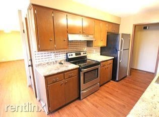 Building Photo - 8929 W Suncrest St