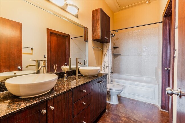 Foto del edificio - 2205 McKinney St