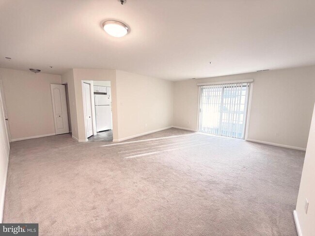 Foto del edificio - 37 Wickham Ct