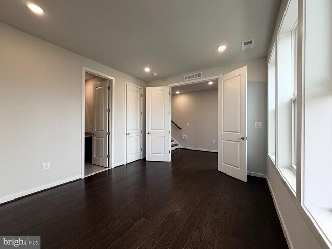 Foto del edificio - 11924 Caravelle Lp