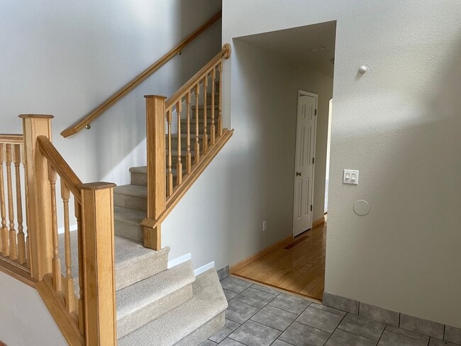 Building Photo - 8024 Moss Creek Dr