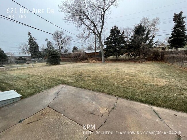 Foto del edificio - 621 Bel Aire Dr