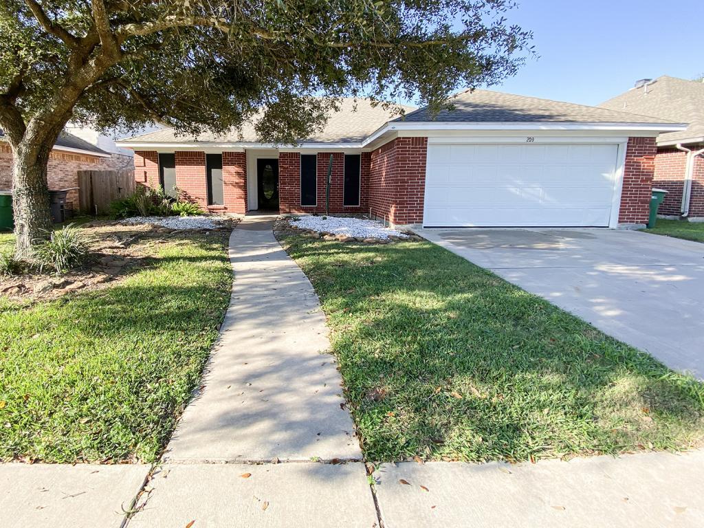 Foto principal - 209 Ashland Creek