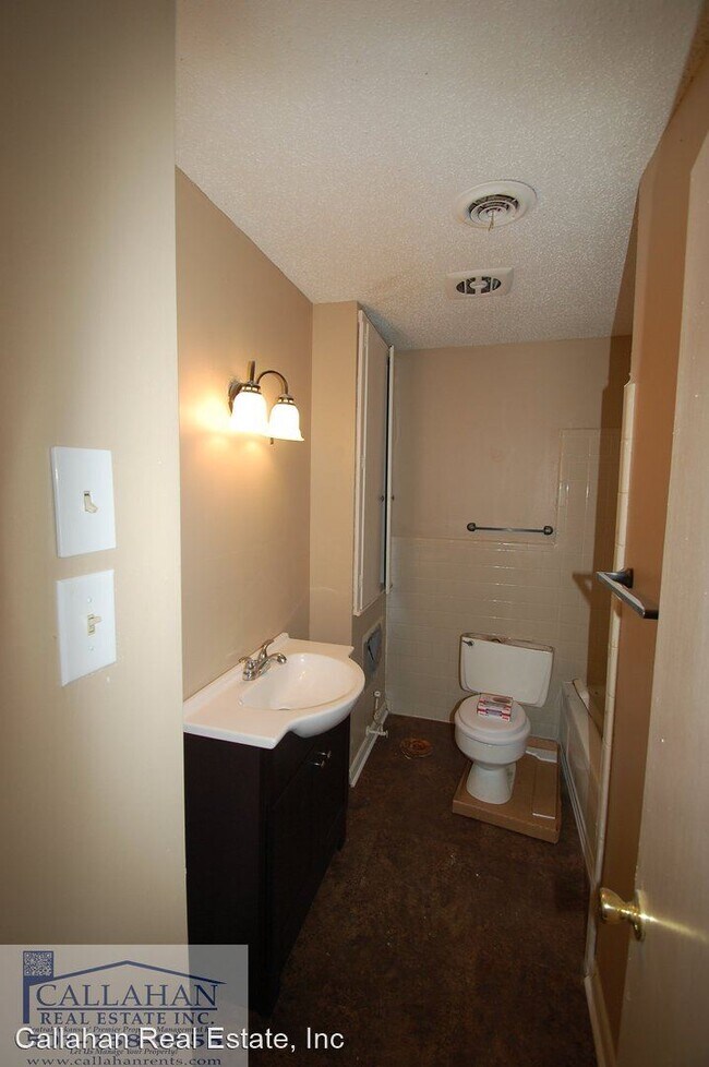 Building Photo - 5705 Sonora Dr