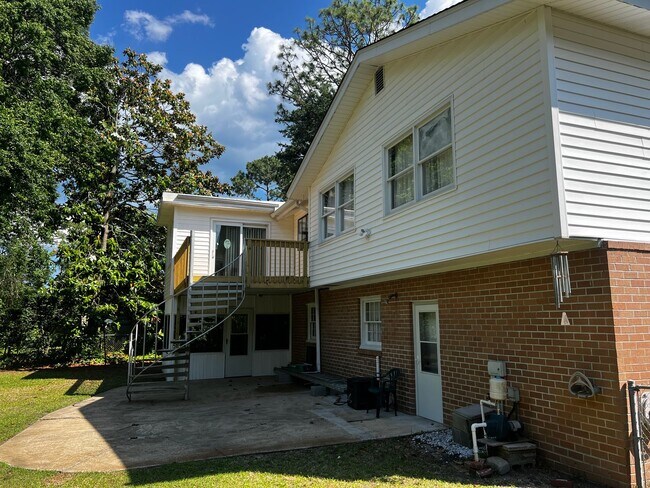 Foto del edificio - Home for Rent in the Avenues of Myrtle Beach