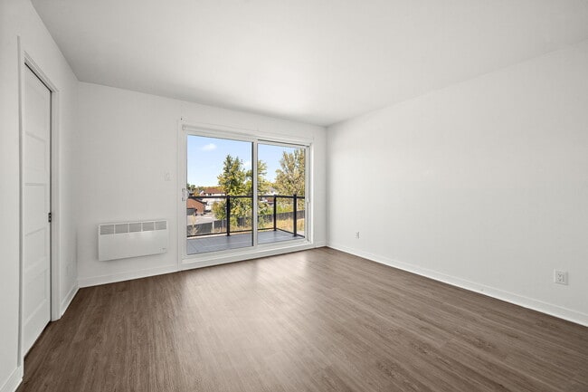 Building Photo - Quai De la Gare Sainte-Rose - Phase 1