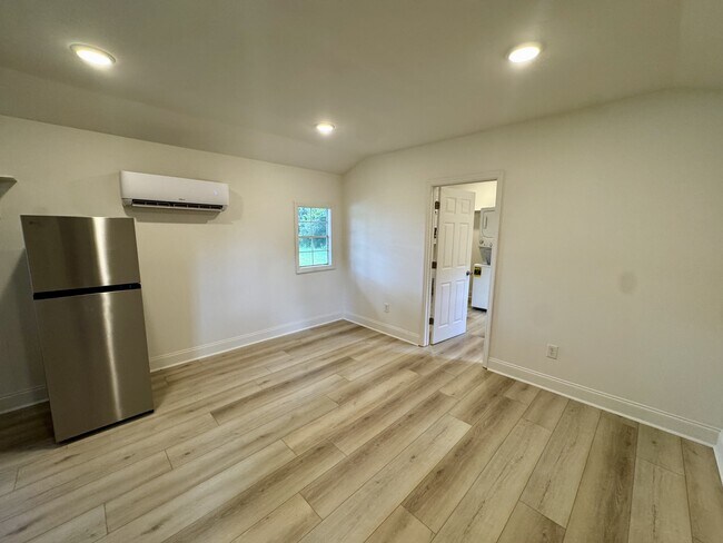 Foto del edificio - 28217 Shannon Dr