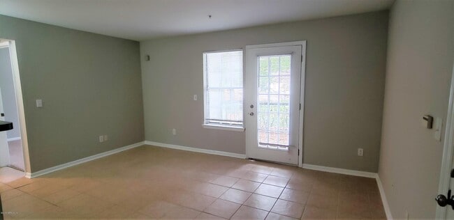 Foto del edificio - 7701 Timberlin Park Blvd