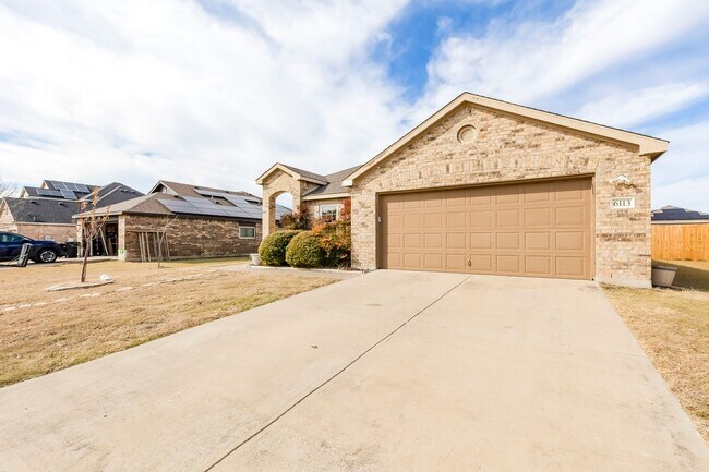 Building Photo - 6113 Bridgewood Dr