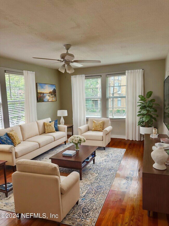 Foto del edificio - 2826 Herschel St