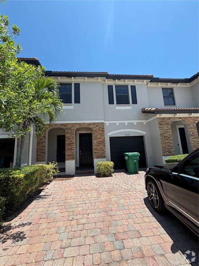 Building Photo - 23765 SW 118 Ave