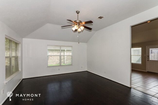 Building Photo - 1015 Bahia Vista Dr