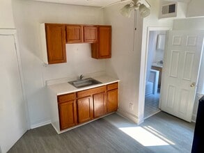 Building Photo - 4241 W Stiles St