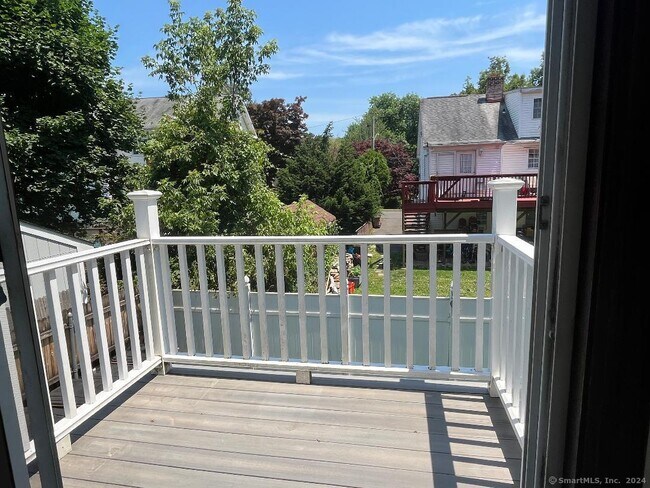 Building Photo - 74 Coolidge Ave