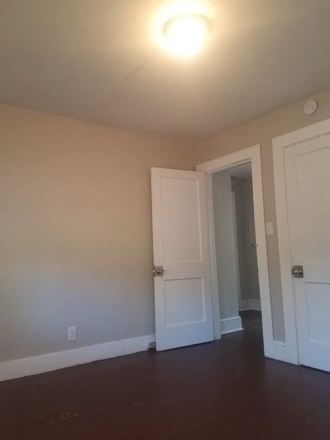 Foto del edificio - Quiet and Cozy 2 bed 1 bath home near Belt...