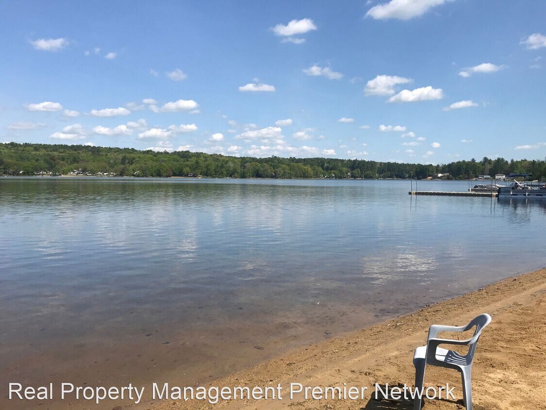 1 br, 1 bath House 62 Noyes Rd House Rental in Tilton, NH