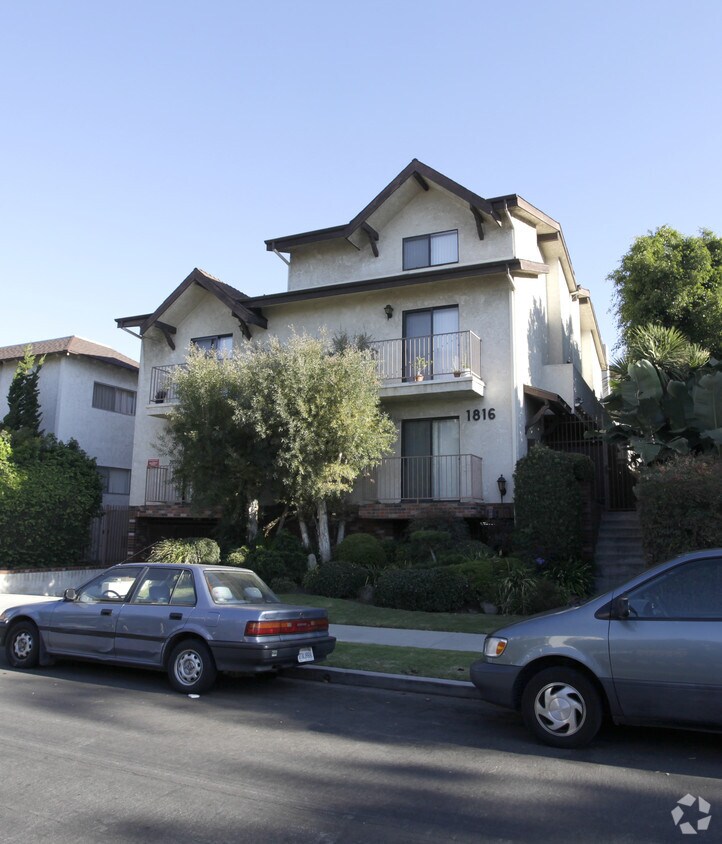 Building Photo - 1816 Purdue Ave