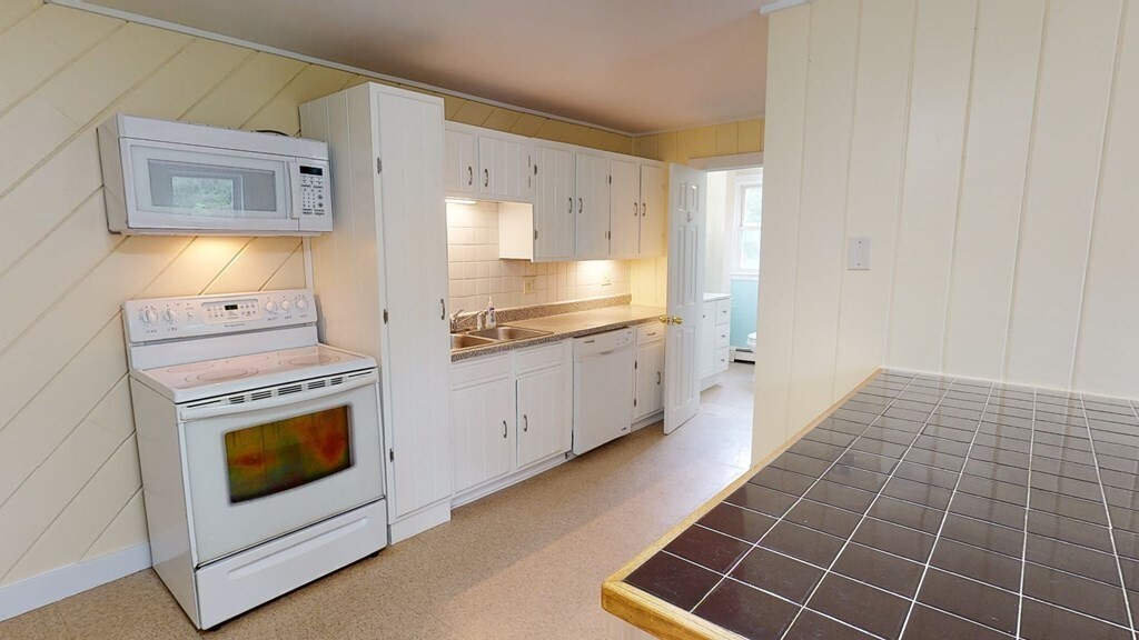 Foto principal - 134 Caswell St