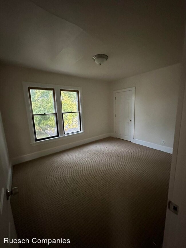 Building Photo - 4 br, 1 bath House - 151 9th St N