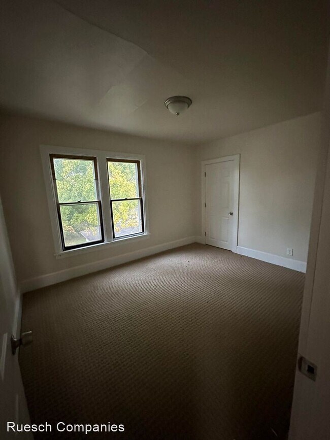 Foto del edificio - 4 br, 1 bath House - 151 9th St N