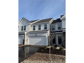 Building Photo - 14964 Avondale Vw