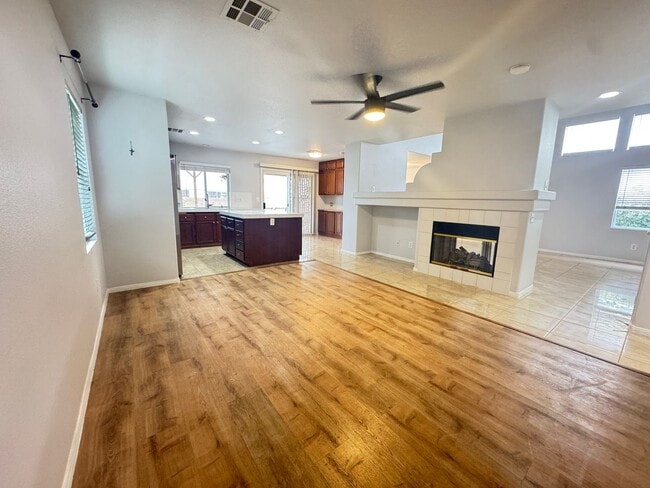 Foto del edificio - 3310 Robin Nest Ct