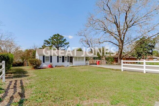 Building Photo - 1676 Hurley Cir