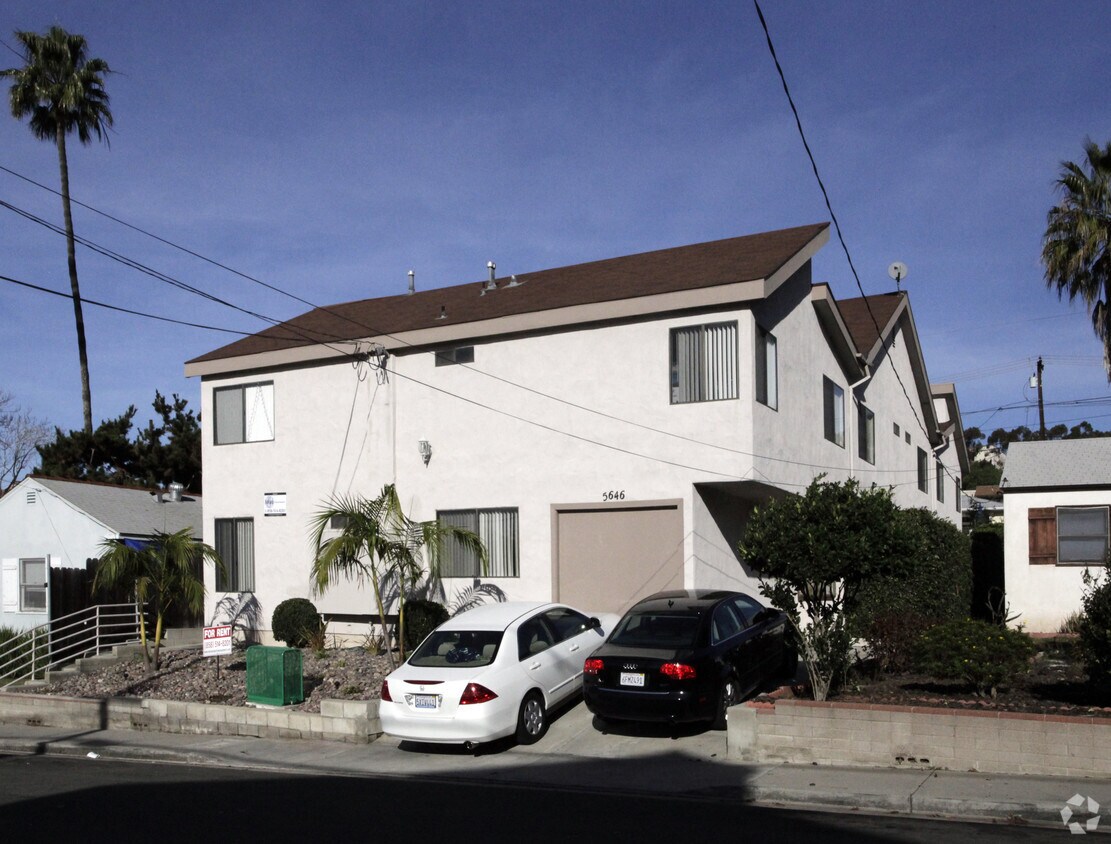 Primary Photo - 5646 Riley St