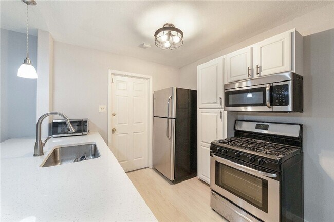 Foto del edificio - 5106 Nesting Way, Austin, Texas 78744