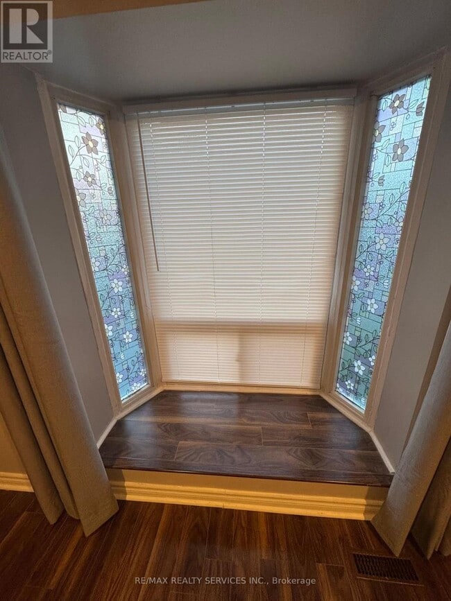 Building Photo - 246 John Garland Blvd