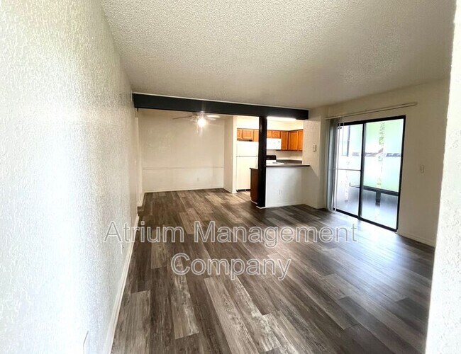 Foto del edificio - 3002 Antique Oaks Cir