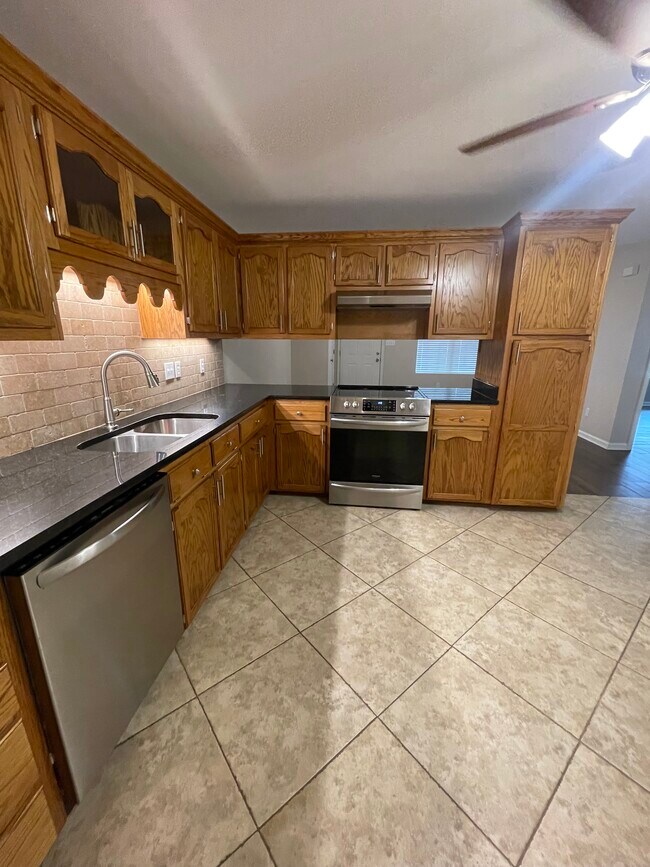 Eat in kitchen - 5191 County Road 73