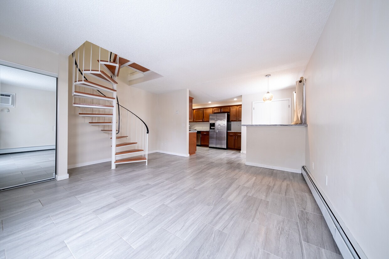 Foto principal - 7352 72nd Ln N