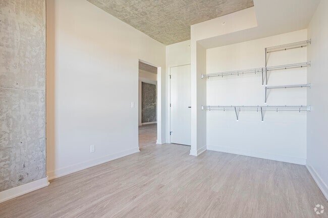 K-1 Suite - Bedroom - Fourth Street Lofts (4SL)