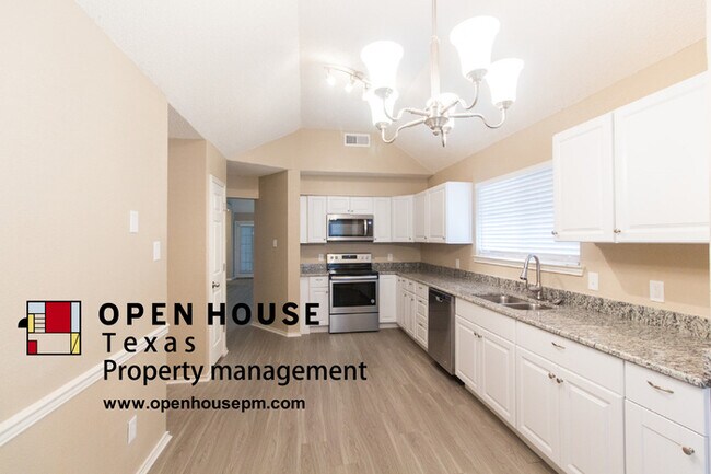 Foto del edificio - 8817 Sabinas Trail, Fort Worth