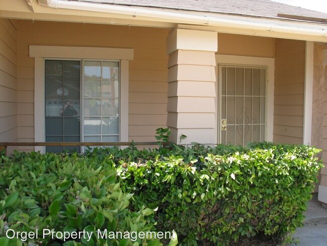 Building Photo - 3 br, 2 bath House - 10001 E. Glendon Circle