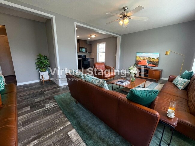 Building Photo - 38033 Ducharme Dr