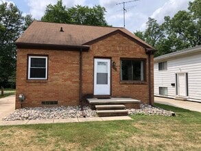 Building Photo - 575 N Hagadorn Rd
