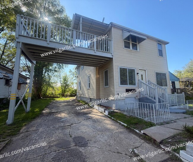 Building Photo - 1712 Carolina St