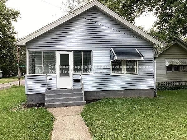 Building Photo - 2216 N Linsley Ct