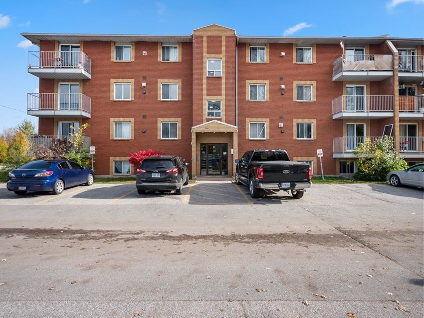 135 Atherley Road Apartment for Rent in Orillia, ON