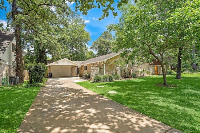 Building Photo - 22222 Greenbrook Dr