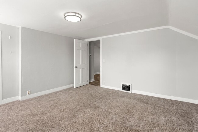 Building Photo - 1314 22nd St