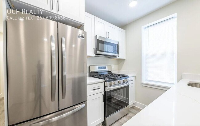 Building Photo - 2020 S 16th St
