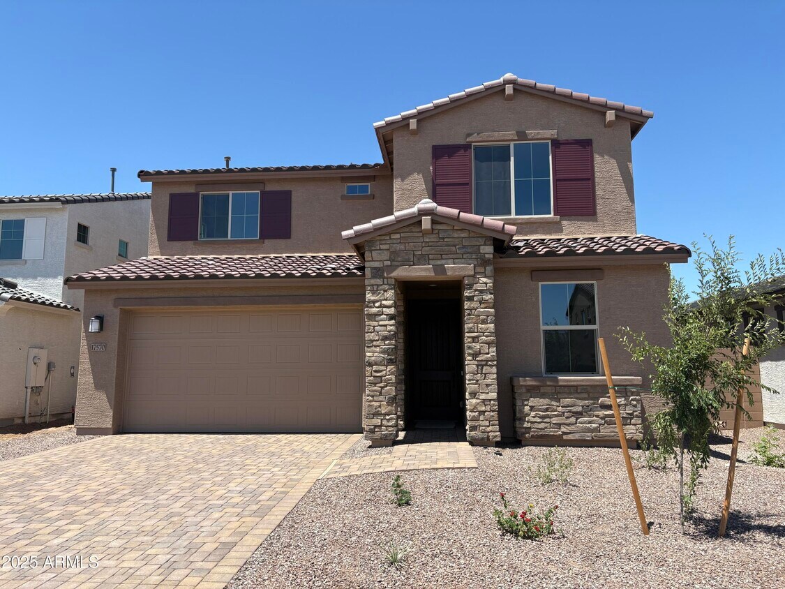 Foto principal - 17570 W Georgia Ave