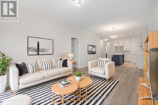 Photo du bâtiment - 914 Chablis Cres