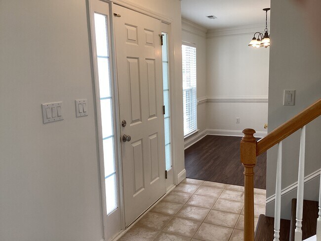 Foto del edificio - 1004 Christobal Ct